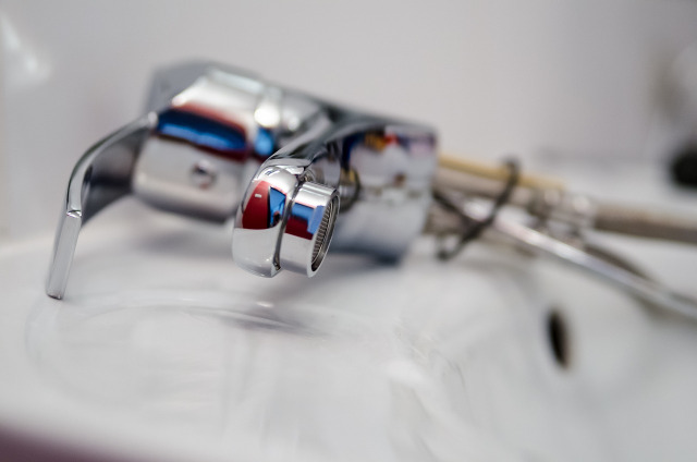 plombier réparation évier